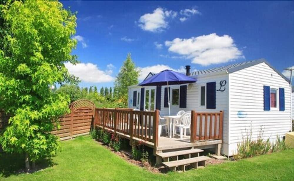 Camping Haliotis Pontorson Exterior photo
